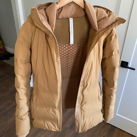 lululemon athletica Jackets & Blazers - Lululemon Sleet Street Jacket, 6